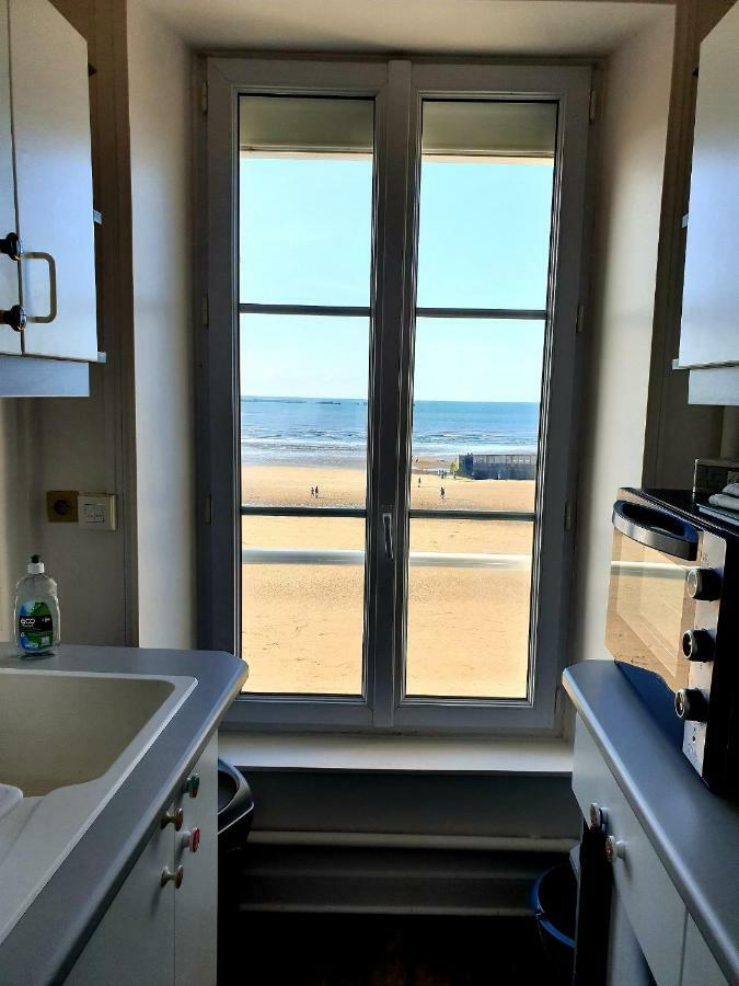 Appartement Sur La Plage 4 Personnes Arromanches-les-Bains Exterior photo